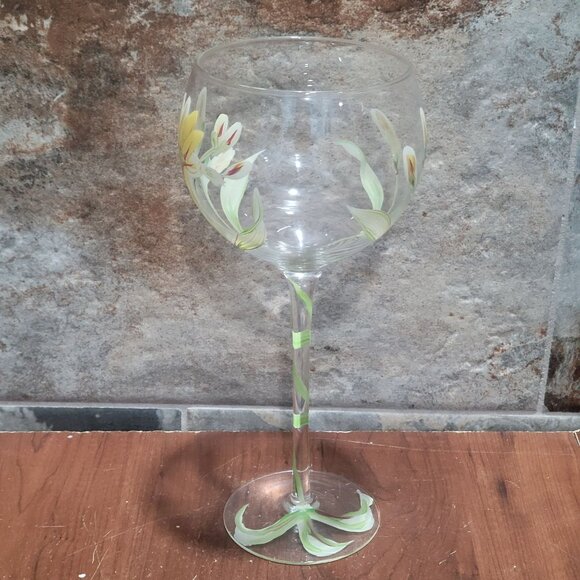Hand Blown Balloon Wine Glass Tropical Lilies Pattern Yellow Flower - Picture 10 of 12